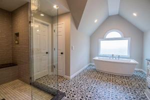 Tina Stroud - Bathroom Remodeling (3)